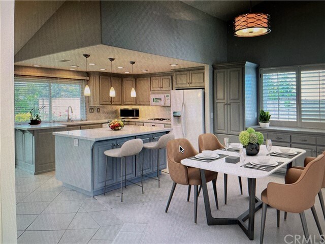 Building Photo - 24932 Via Larga