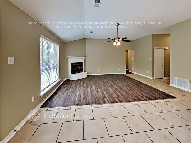 Foto del edificio - 819 W Lonesome Dove Trail