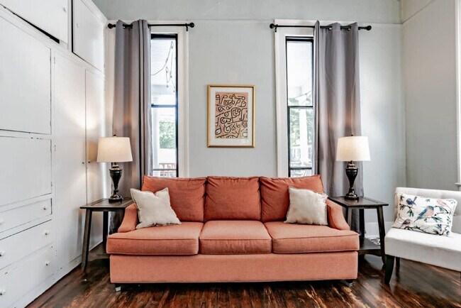 Foto del edificio - 57 N Ann St