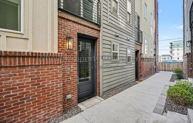 Photo - 3511 South Marion Street Townhome