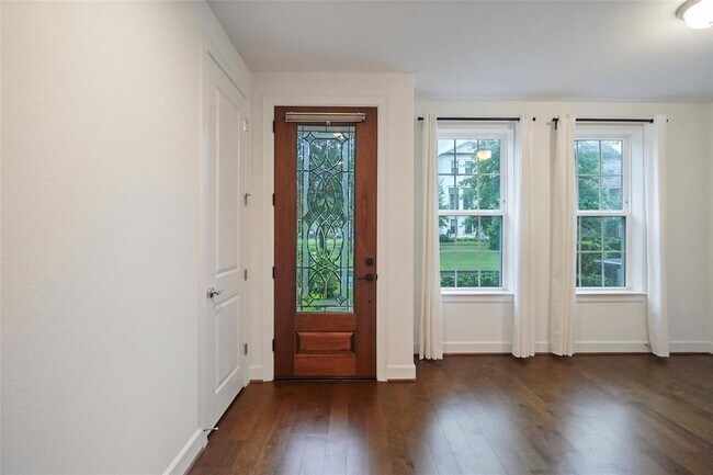 Building Photo - 3622 Lannister Ln