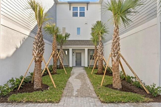 Foto del edificio - 208 W Frances Ave