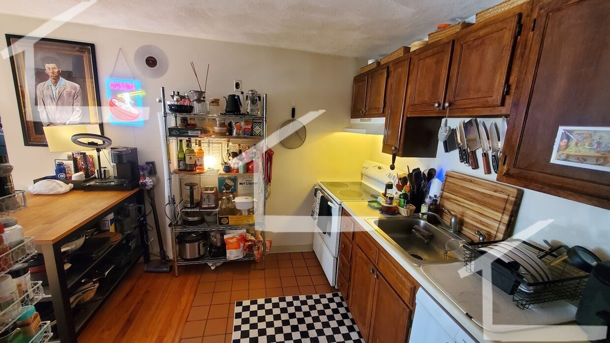 Photo - 243 Kelton st,