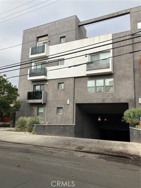 Foto del edificio - 11925 Kling St
