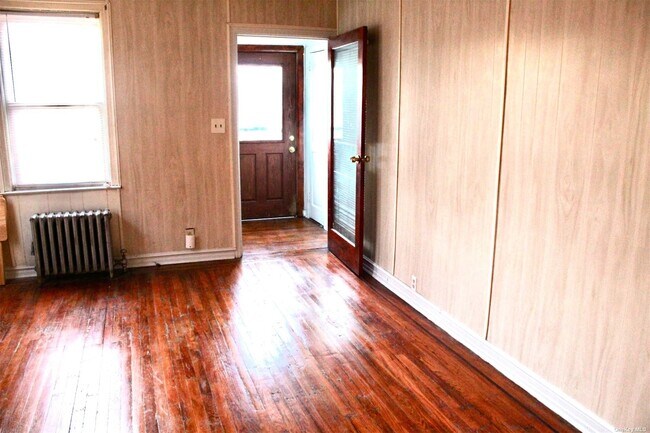 Foto del edificio - 115-55 226th St