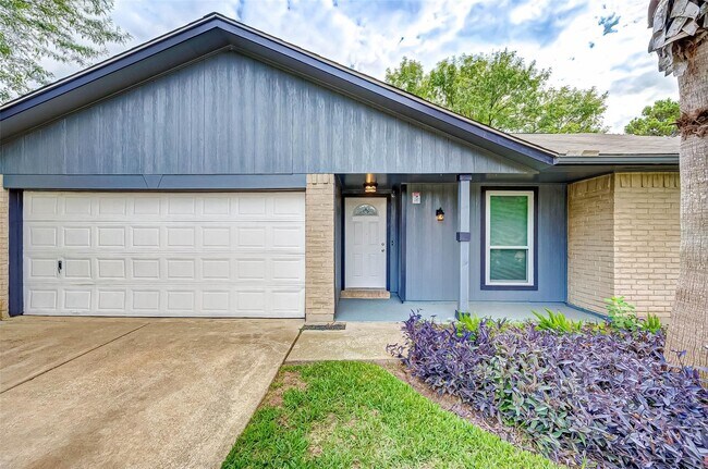 Building Photo - 6802 Glenray Dr