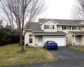 Building Photo - 24 Bridgewater Trail