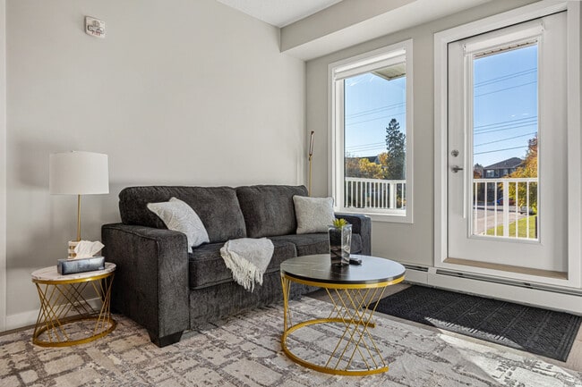 Photo du bâtiment - 1605-1617 17 St SE