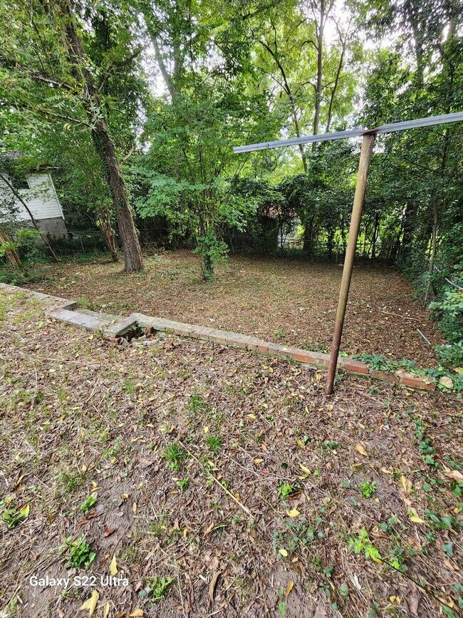 Building Photo - 3 bedroom 1 bath