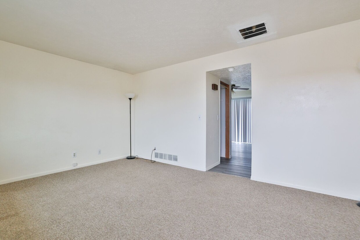 Building Photo - Troy Townhouses