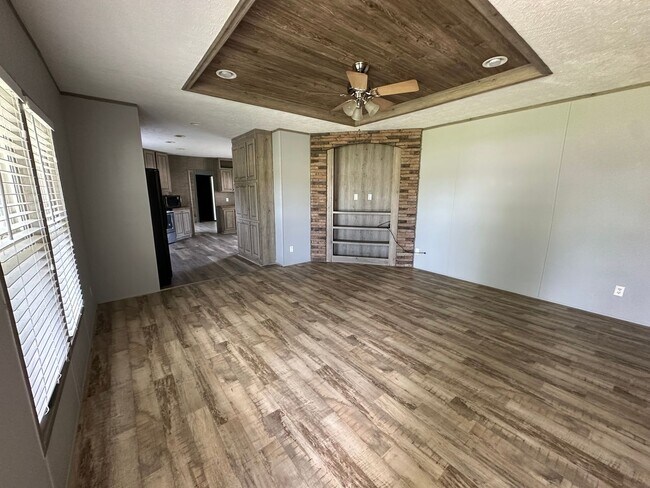 Foto del edificio - 13807 County Rd 220