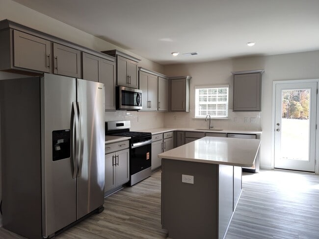 Building Photo - New Construction! Beautiful Home in Secres...