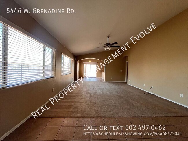 Foto del edificio - Nice Laveen Home