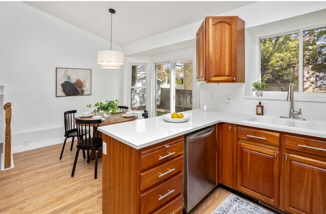 Foto del edificio - 763 W Windflower Ln