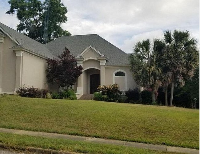 Building Photo - 1621 Constitution Ave NE