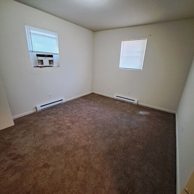 Foto del edificio - 2017-2019 Plow Ln