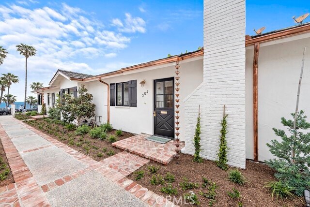 Building Photo - 354 Cliff Dr