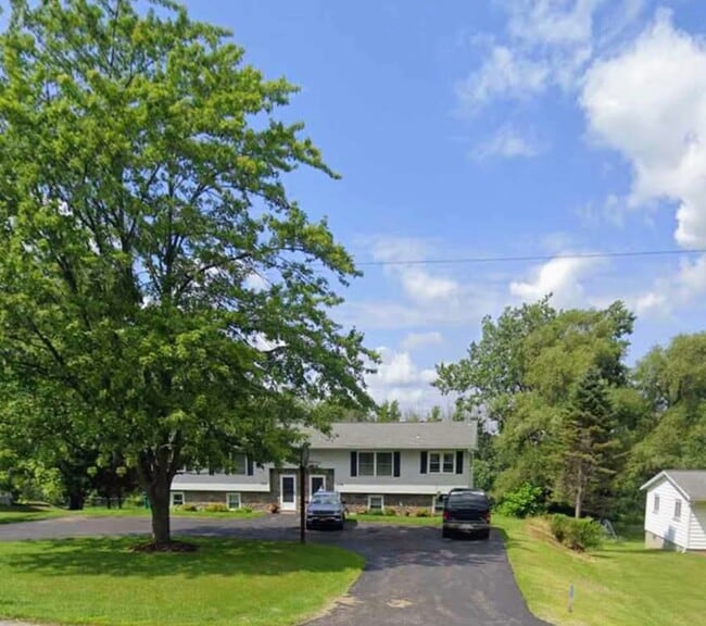 Building Photo - 7224 4th Section Rd