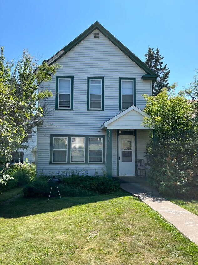 Foto principal - 2866 Wicklow St