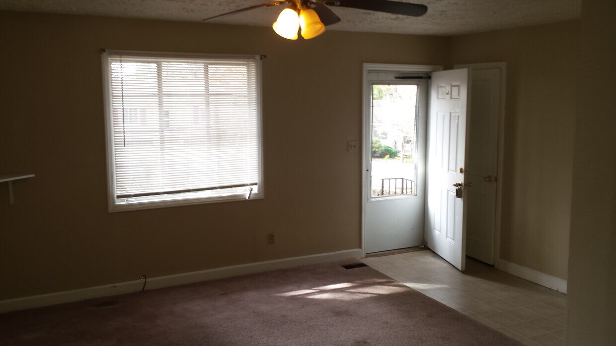 Foto del edificio - 2913 Dexter Ave