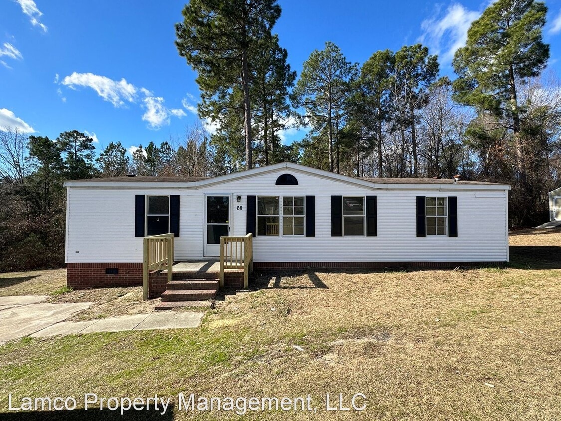 Primary Photo - 3 br, 2 bath House - 68 Fox Wood South