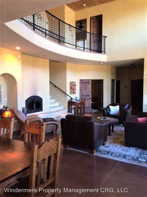Foto del edificio - 4 br, 2.5 bath House - 1607 Catron Rd.