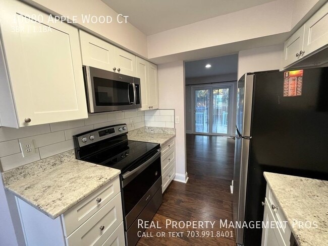 Building Photo - 10080 Apple Wood Ct