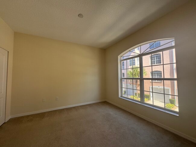 Foto del edificio - 1403 Gondola Park Dr