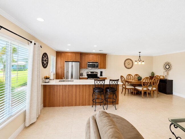 Building Photo - 512 High Point Dr