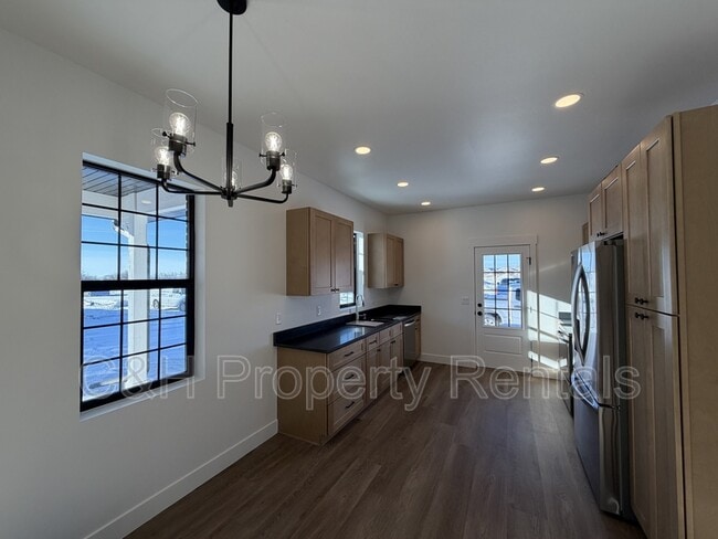 Building Photo - 2535 Esther Rose Ln