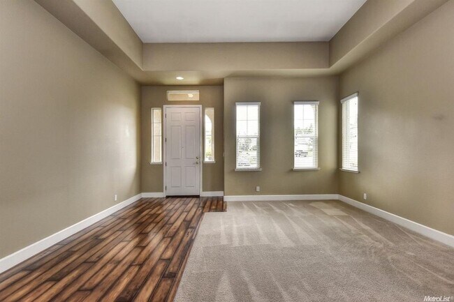 Building Photo - 2101 Demetrius Way