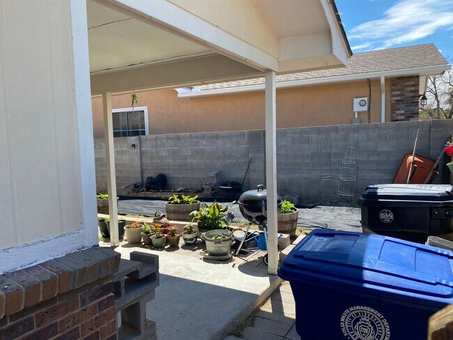 Foto del edificio - Coming Soon! Cozy 3 bedroom 2 bathroom Hom...