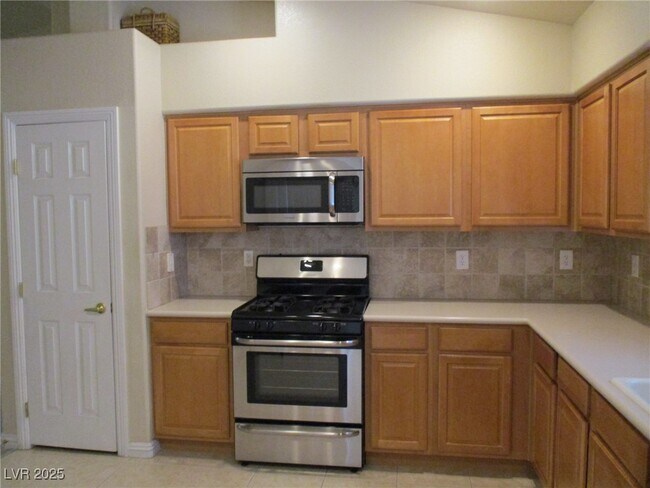 Building Photo - 10336 Melon Cactus St