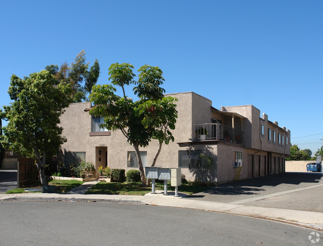 6531 Westpark Pl, Westminster, CA 92683 Apartments in Westminster, CA