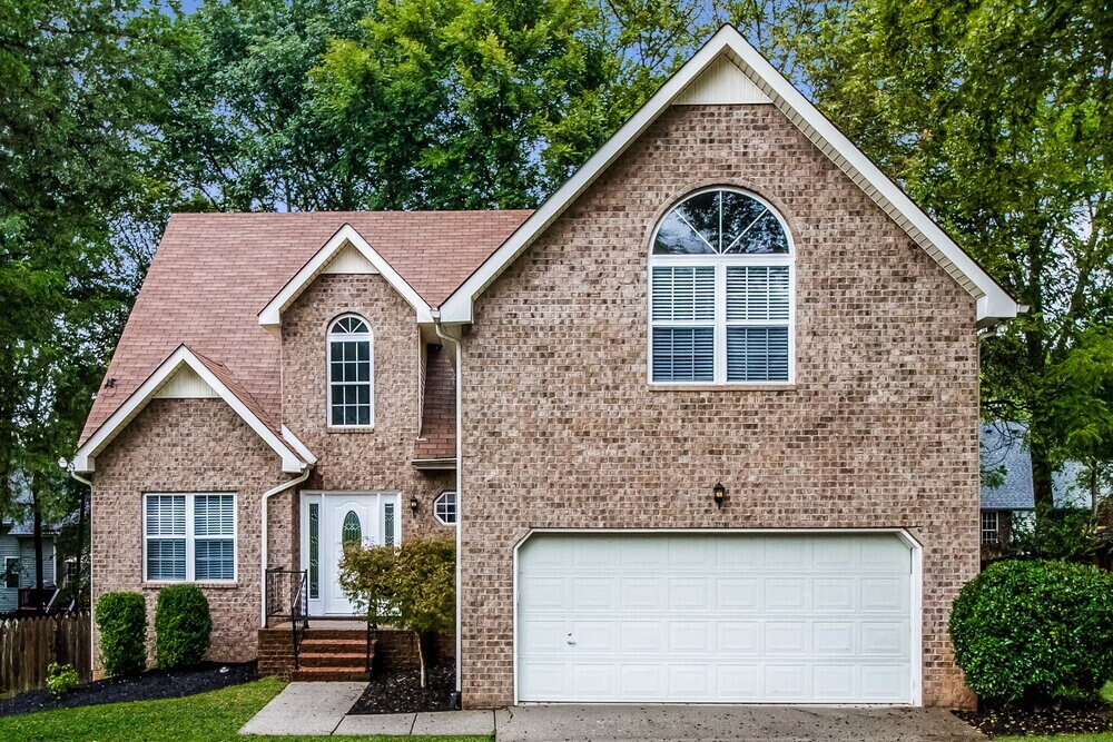 Primary Photo - 1209 Highland Hills Dr