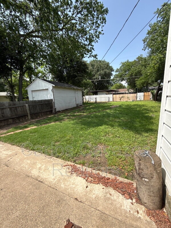 Building Photo - 1607 McAdams Ave