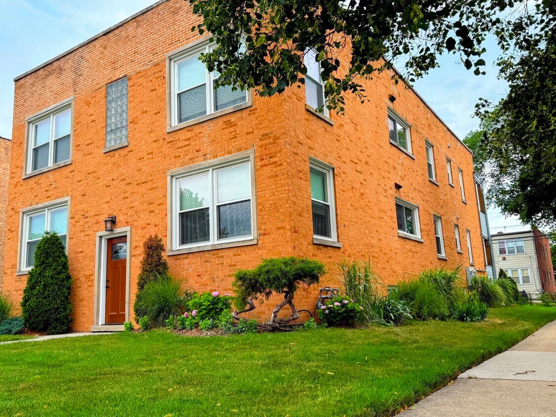 Foto principal - 9003 Bronx Ave