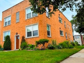 Building Photo - 9003 Bronx Ave