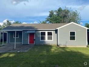 Building Photo - 1503 Acacia Dr