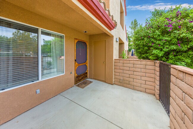 Building Photo - 28114 Seco Canyon Rd