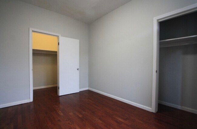 Building Photo - 1409 St Johns Pl