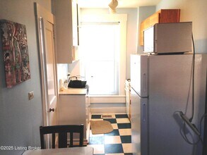 Building Photo - 1381 3rd St
