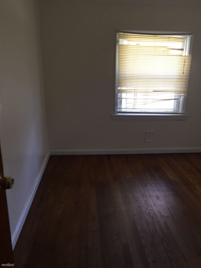 Foto del edificio - 11387 Fisher Ave