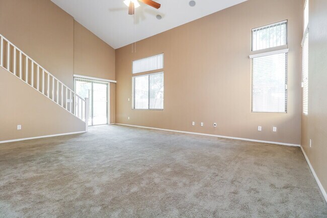 Foto del edificio - 3116 S 82nd Ln