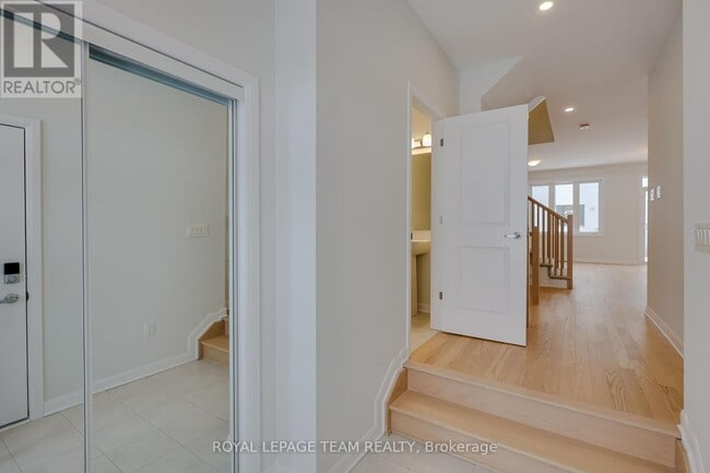 Building Photo - 506 Ingenuity Row