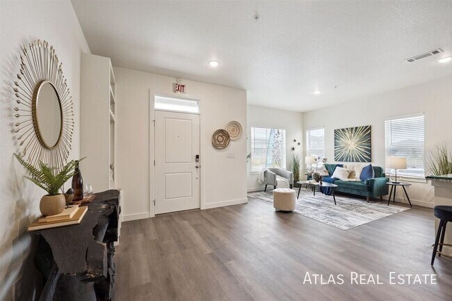 Foto del edificio - 638 Homestead Ave