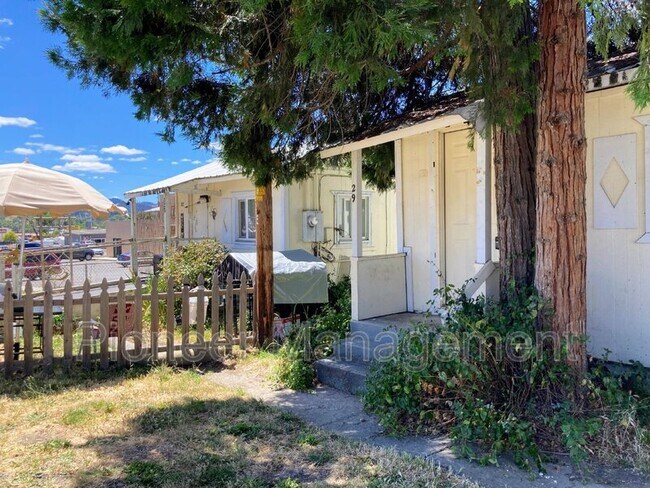 Building Photo - 29 NE Baker St