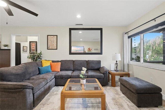 Foto del edificio - 2341 Devon Ct