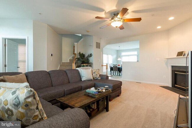 Foto del edificio - 1752 Theale Way