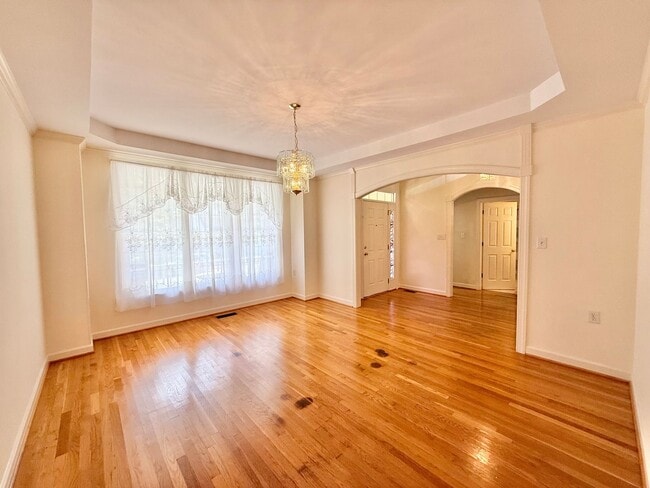 Building Photo - Spacious 4BD, 3BA Raleigh Home with a 2-Ca...